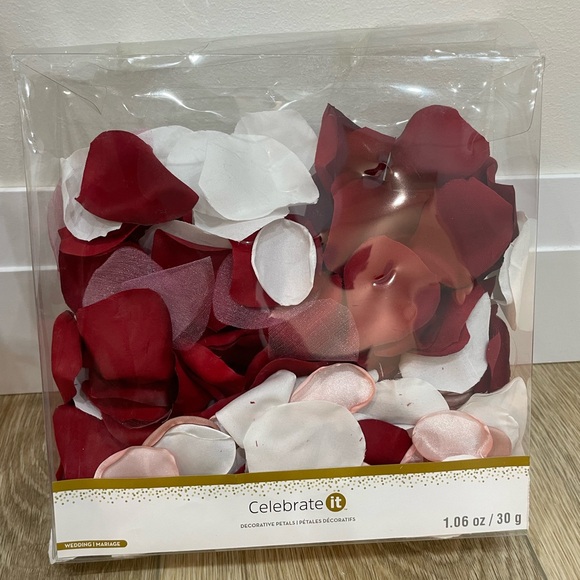 Miscellaneous Wedding Items - Picture 6 of 7